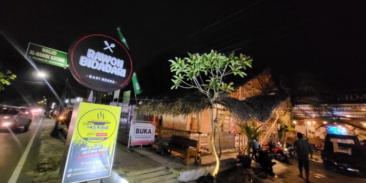 Cak Rofi`i, Owner Rawon Bidadari: Arahan Presiden Jokowi tentang Bukber Perlu Direvisi!