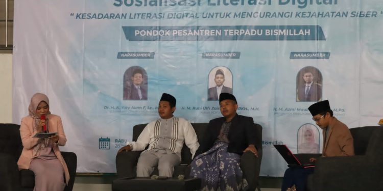 Hindari Kejahatan Siber, Pesantren Bismillah Bekerjasama Dengan RMI PBNU dan KOMINFO Adakan Sosialisasi Literasi Digital