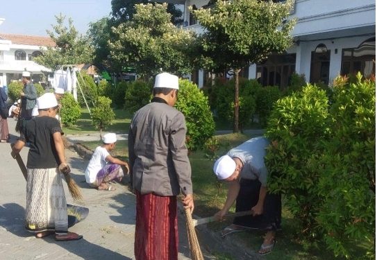Kesadaran Ekologis Pesantren Melalui Tradisi Ro’an
