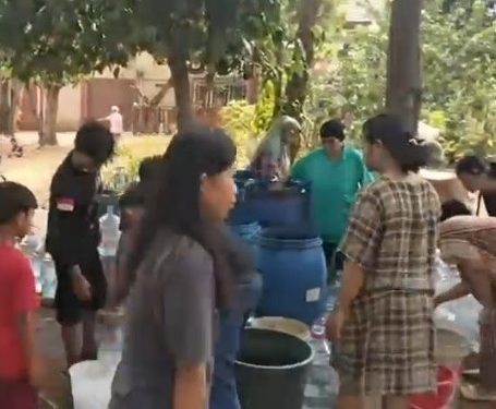 FBR Bantu Air untuk Warga Kekeringan di Kampung Jati, Parung, Bogor